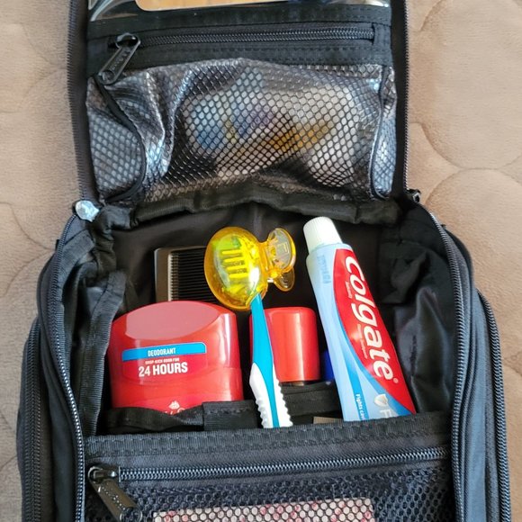 LL Bean Shaving Bag - Picture 2 of 2